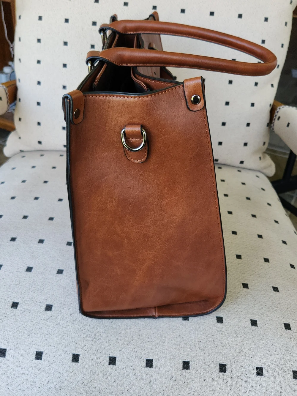 Lovevook sleek tan